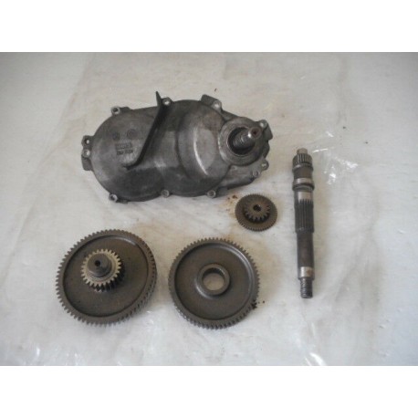 INGRANAGGI RUOTA POSTERIORE APRILIA SCARABEO 200 2001 2002 2004