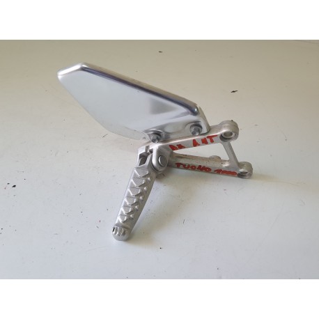 PEDANA ANTERIORE DESTRA APRILIA TUONO 1000 2003 2004