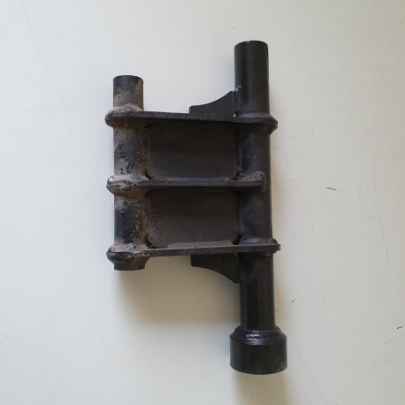 SUPPORTO MOTORE PIAGGIO BEVERLY 500 2002 2003