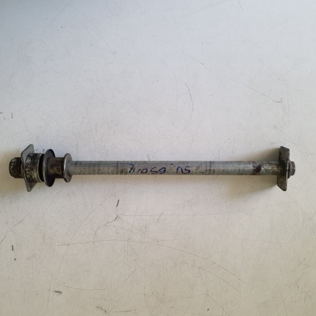 PERNO ASSE RUOTA POSTERIORE SUZUKI SV 650 2001 2002