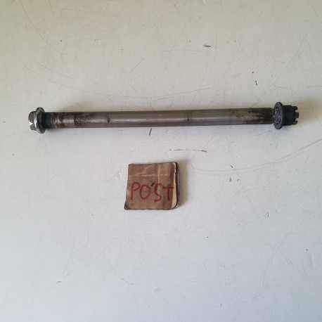 PERNO RUOTA POSTERIORE HONDA CB 650 SC 1988 1989