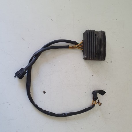 REGOLATORE DI TENSIONE APRILIA SCARABEO LIGHT 250 2008 2009 2010