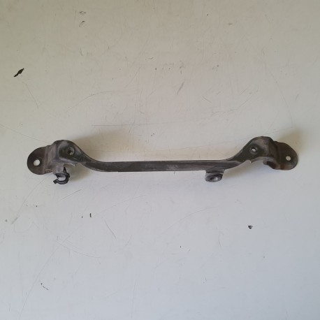 STAFFA SUPPORTO SERBATOIO YAMAHA MAJESTY 250 2003