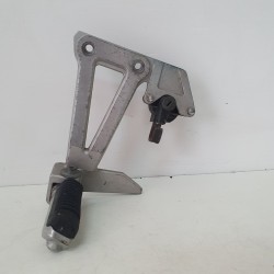 PEDANA POGGIAPIEDI POSTERIORE SINISTRA SUZUKI GSF 400 BANDIT 1991 1993 1995