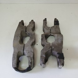 PIASTRE PIASTRA SUPPORTO FORCELLA PIAGGIO MP3 300 TUORING LT 2011 2013