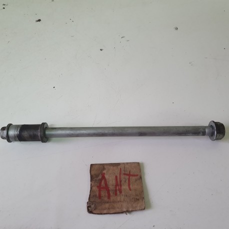 PERNO RUOTA ANTERIORE HONDA SH 150 2000 2001