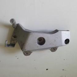 PIASTRA TELAIO STAFFA DESTRA HONDA HORNET 600 2004