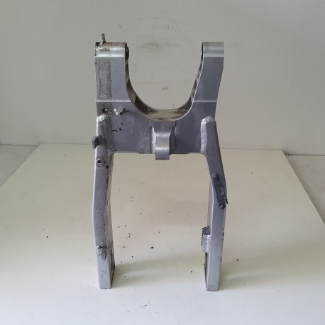 FORCELLONE POSTERIORE HONDA HORNET 600 2004