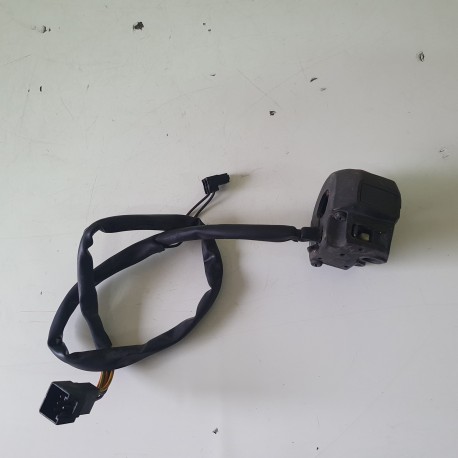 COMMUTATORE DEVIO LUCI DESTRO SUZUKI BURGMAN UH 200 2006 2012