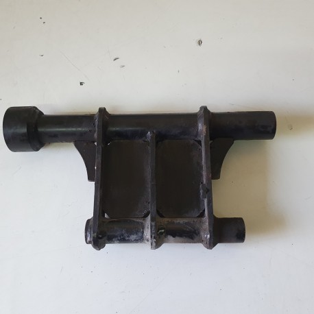 STAFFA SUPPORTO MOTORE PIAGGIO BEVERLY 400 IE 2008