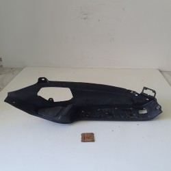 PEDANA POGGIAPIEDI DESTRA PIAGGIO MP3 250 2006 2010