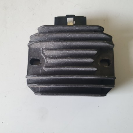 REGOLATORE DI TENSIONE APRILIA SPORTCITY STREET 125 2008 2012