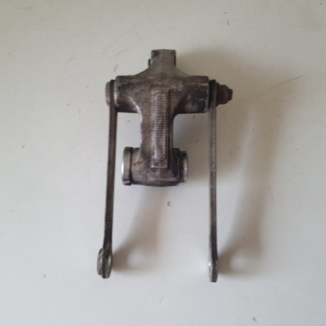 SUPPORTO LEVERAGGIO AMMORTIZZATORE SUZUKI GSR 600 2006 2010