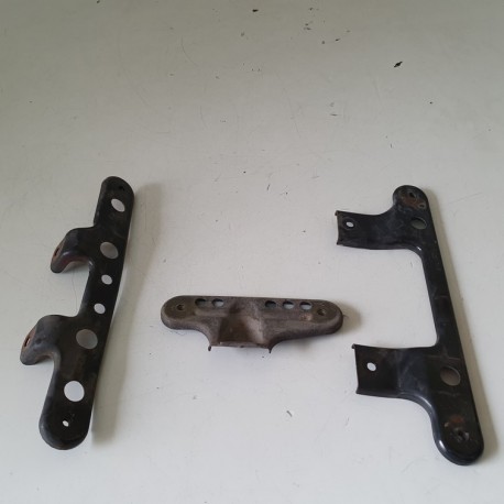 STAFFE PEDANE SUPPORTO SUZUKI BURGMAN 650 EXECUTIVE 2004 2005 2006