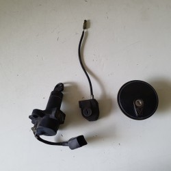 BLOCCHETTO ACCENSIONE TAPPO BENZINA SUZUKI GSX 400 FWS 1983 1984