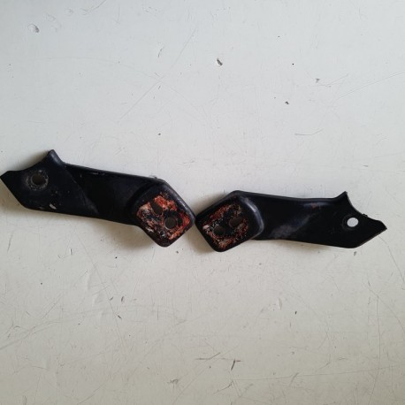 STAFFE SUPPORTO FRECCE SUZUKI GSX 400 FWS 1983 1984