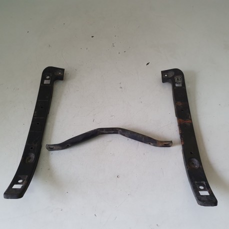 STAFFE PEDANA POGGIAPIEDI PIAGGIO BEVERLY TOURER 300 2009 2010 2011