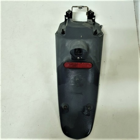 PARAFANGO POSTERIORE PORTATARGA PIAGGIO LIBERTY 150 2006 2007 06 07