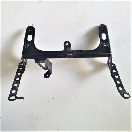 TELAIETTO STAFFA CENTRALE SERBATOIO YAMAHA T MAX TMAX 500 2008 2012