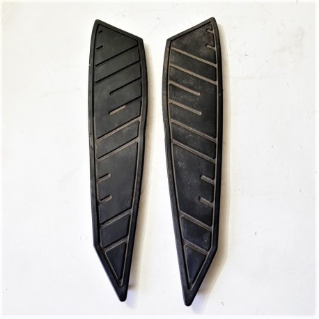 TAPPETO TAPPETTINI POGGIAPIEDI BENELLI ZENZERO 350 2011 2015