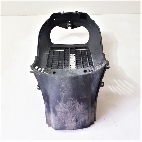 CARENA GRIGLIA RADIATORE PUNTALE PIAGGIO BEVERLY TOURER 300 2009 2011