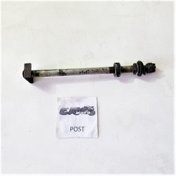 PERNO ASSE RUOTA POSTERIORE KAWASAKI ZZR 250 1993 1994 1999