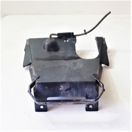 CARENA SCOCCA INFERIORE SERBATOIO KYMCO AGILITY 50 R12 2007 2008 2009