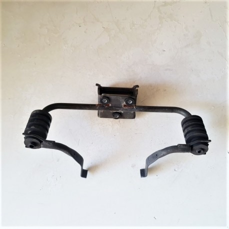 STAFFA SUPPORTO RADIATORE SUZUKI V-STROM 650 DL 2004 2007