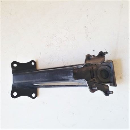 STAFFA MONTAGGIO FISSAGGIO POSTERIORE YAMAHA MT-09 MT09 2013 2015