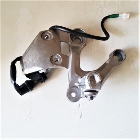 PEDANA ANTERIORE DESTRA YAMAHA MT-09 MT09 2013 2015