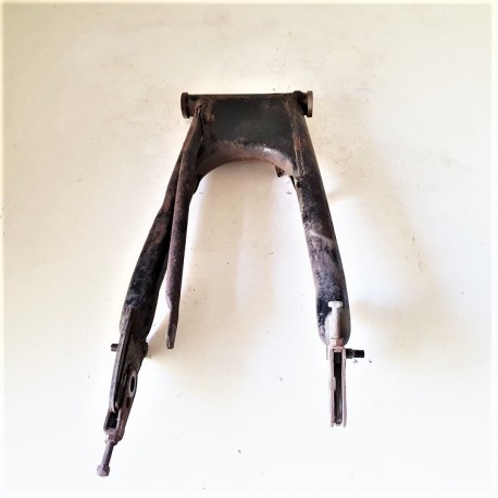 FORCELLONE POSTERIORE SUZUKI GS 400 1977 1979 1980