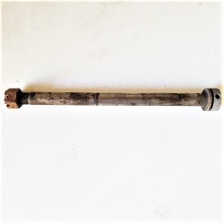 PERNO RUOTA POSTERIORE SUZUKI GS 400 1977 1979 1980