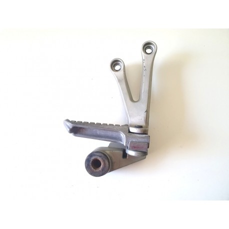 PEDANA POSTERIORE PEDALINO DESTRA YAMAHA R6 1999 2002